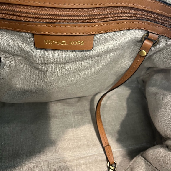 Dooney & Bourke Shoulder Bag - Picture 5 of 6